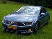 Volkswagen Passat - 2.0 TDI Highline SCHERPE PRIJS VEEL LUXE - 1 - Thumbnail