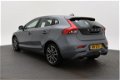 Volvo V40 - 2.0 D2 Summum Business Navigatie/Leder/Clima/Cruise/Trekhaak - 1 - Thumbnail