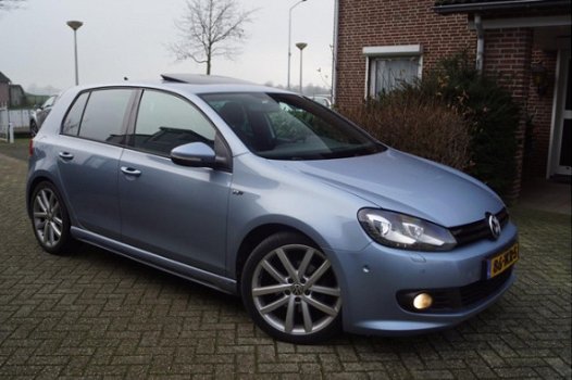 Volkswagen Golf - 1.4 TSI Highline 5 Deurs R Line Xenon Schkdak Navi Clima PDC LMV Trekhaak NL Auto - 1