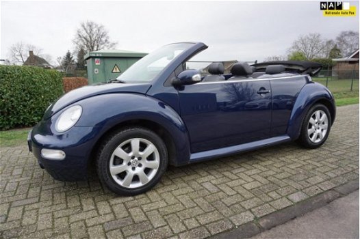 Volkswagen New Beetle Cabriolet - 2.0 - 1