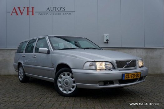 Volvo V70 - 2.5 Luxury-Line - 1