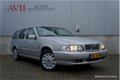 Volvo V70 - 2.5 Luxury-Line - 1 - Thumbnail