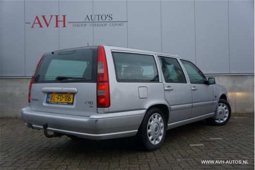 Volvo V70 - 2.5 Luxury-Line - 1