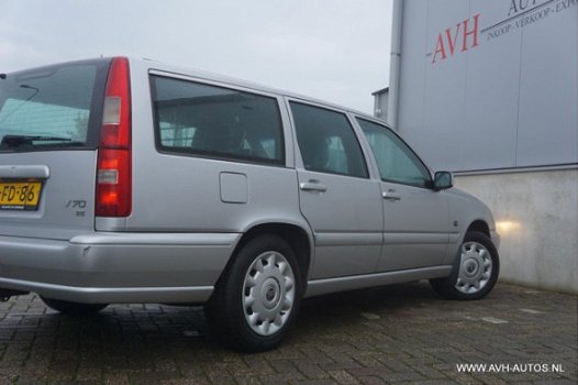 Volvo V70 - 2.5 Luxury-Line - 1