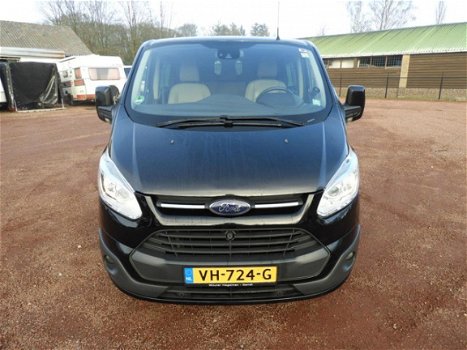 Ford Transit Custom - 2.2 TDCI 155PK L2H1 DC Champions Edition Dubbel Cabine - 1