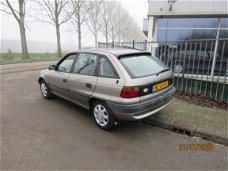 Opel Astra - 1.6i Season 94223km, automaat, stuurbekrachtiging,