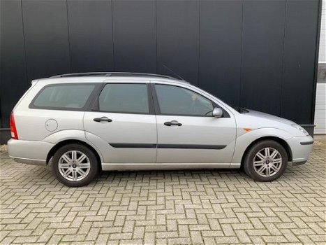 Ford Focus Wagon - 1.6-16V Futura '05 LEER/NAVIGATIE/LMV/CLIMA/ETC - 1