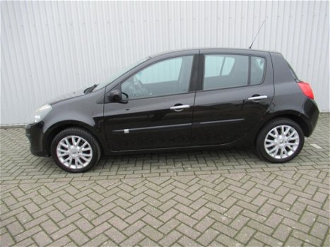 Renault Clio - 1.4-16V Dynamique Luxe - 1