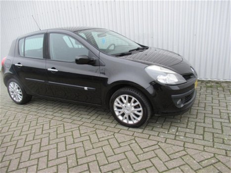 Renault Clio - 1.4-16V Dynamique Luxe - 1