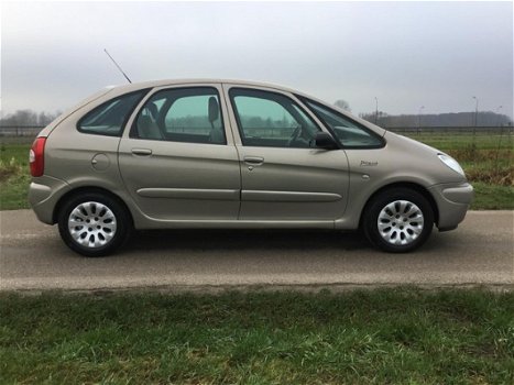 Citroën Xsara Picasso - 1.8i-16V Exclusive - 1