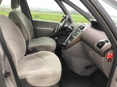 Citroën Xsara Picasso - 1.8i-16V Exclusive - 1