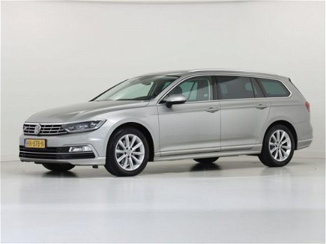 Volkswagen Passat Variant - 1.6 TDI 120 PK DSG Variant Highline R-Line (BNS) - 1