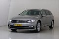 Volkswagen Passat Variant - 1.6 TDI 120 PK DSG Variant Highline R-Line (BNS) - 1 - Thumbnail