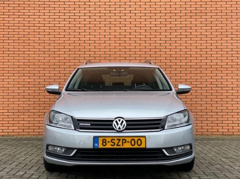 Volkswagen Passat Variant - 1.6 TDI BlueMotion Executive Edition | Navigatie | ECC | Parkeersensoren - 1