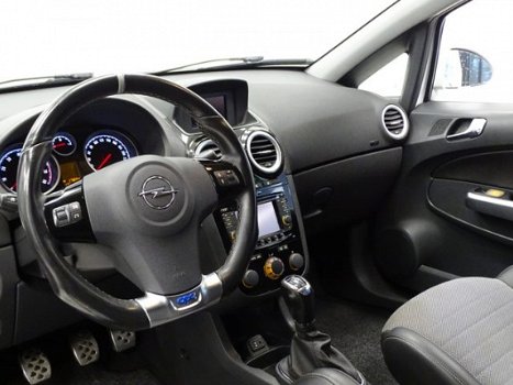 Opel Corsa - 1.6-16V Turbo OPC Navigatie Clima Cruise 17
