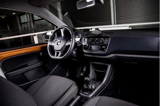 Volkswagen Up! - 1.0 BMT move up start/stop, airco, elektrisch verstelbare buitenspiegels, Maps+More - 1