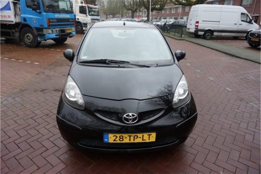 Toyota Aygo - 1.0-12V + AUTOMAAT AIRCO 5 DRS 2E EIGENAAR - 1