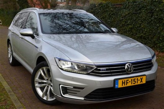 Volkswagen Passat Variant - 1.4 TSI GTE Highline Led/Navi/Pdc/Ecc/Leer-Alcantara/Achteruitrijcamera/ - 1