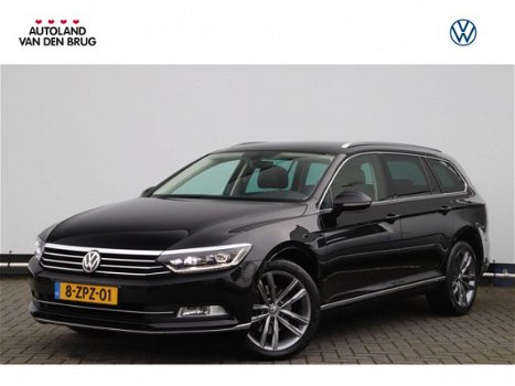 Volkswagen Passat Variant - 2.0 TDI Highline | LED+ | Navigatie | Stoelverwarming | 18