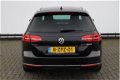 Volkswagen Passat Variant - 2.0 TDI Highline | LED+ | Navigatie | Stoelverwarming | 18