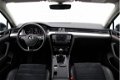 Volkswagen Passat Variant - 2.0 TDI Highline | LED+ | Navigatie | Stoelverwarming | 18