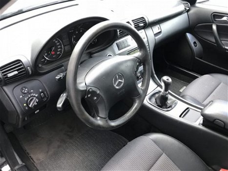 Mercedes-Benz C-klasse - 200 K. Avantgarde CRUISE/CLIMA - 1