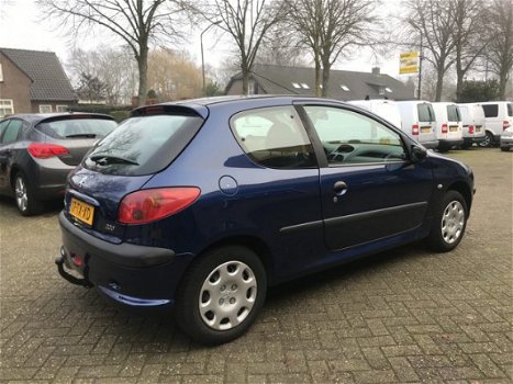 Peugeot 206 - 1.4 One-line - 1