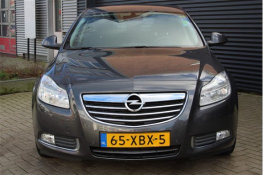 Opel Insignia - 2.0 CDTI EcoFLEX Edition 1e EIGENAAR_NAVI_PDC V+A_LMV - 1