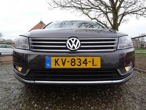 Volkswagen Passat Variant - 1.6 TDI Highline BlueMotion | Navi + Clima + Cruise nu € 7.450, - 1