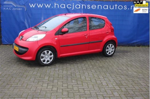 Peugeot 107 - 1.0-12V XS - 1