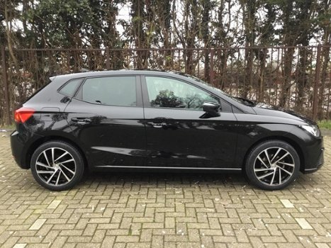 Seat Ibiza - 1.0 EcoTSI 95pk Style Business Intense | 17'' LMV | Connect | clima | navi | camera | - 1