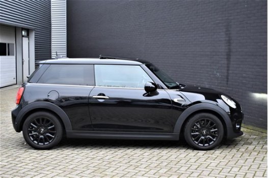 Mini Mini Cooper - Hatchback 1.5 CHILI BUSINESS /Led/Half leder/Sportstoelen/Navi Prof/Panodak/PDC/L - 1