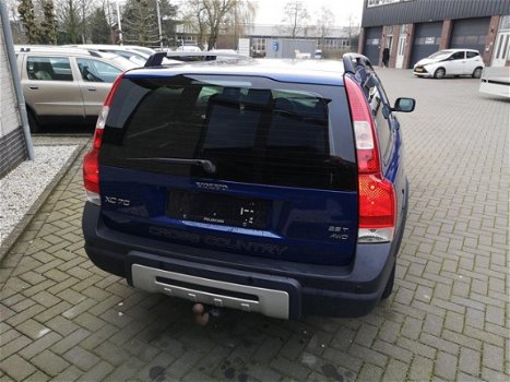 Volvo XC70 - 2.5 T Ocean Race Geartronic 2005 Leer/Navi/Trekhaak GEEN TWEEDE ZO MOOI - 1