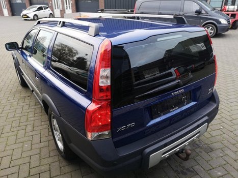 Volvo XC70 - 2.5 T Ocean Race Geartronic 2005 Leer/Navi/Trekhaak GEEN TWEEDE ZO MOOI - 1