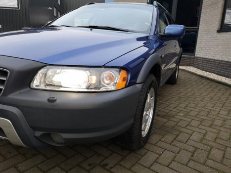 Volvo XC70 - 2.5 T Ocean Race Geartronic 2005 Leer/Navi/Trekhaak GEEN TWEEDE ZO MOOI - 1