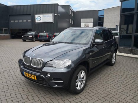 BMW X5 - 4.0d High Executive Leer, Navi prof., LCD schermen, trekhaak - 1