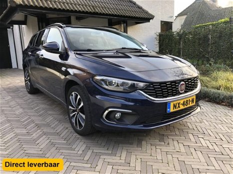 Fiat Tipo Stationwagon - 1.6 MultiJet 16v Aut. Navigatie Leder LED - 1