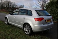 Audi A3 Sportback - 1.6 FSI Attraction Pro Line