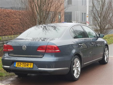 Volkswagen Passat - 1.8 TSI Highline - 1