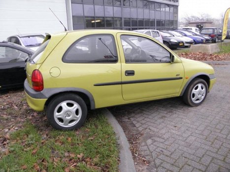 Opel Corsa - 1.2i-16V Sport - 1