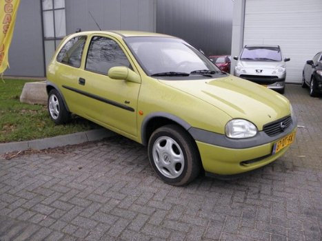 Opel Corsa - 1.2i-16V Sport - 1