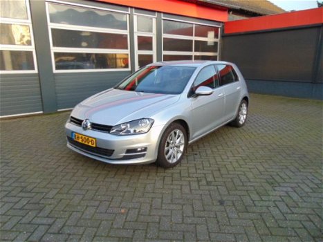 Volkswagen Golf - 1.6 TDI Connected Series - 1