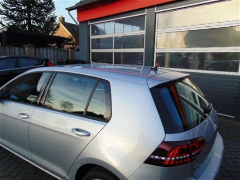 Volkswagen Golf - 1.6 TDI Connected Series - 1