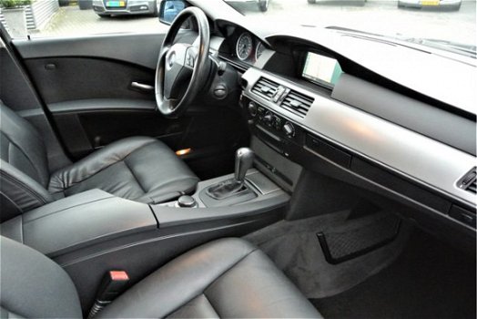 BMW 5-serie - 523i Business Line Automaat Leder Navigatie - 1