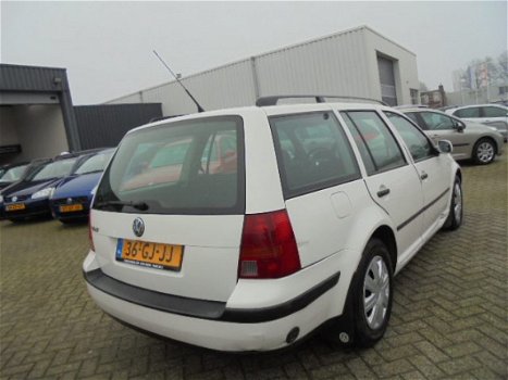 Volkswagen Golf Variant - 1.6 Trendline LPG. Cruise. Radio-CD. APK 08-2020 - 1