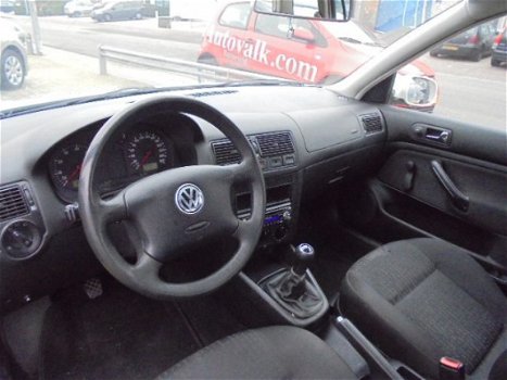 Volkswagen Golf Variant - 1.6 Trendline LPG. Cruise. Radio-CD. APK 08-2020 - 1