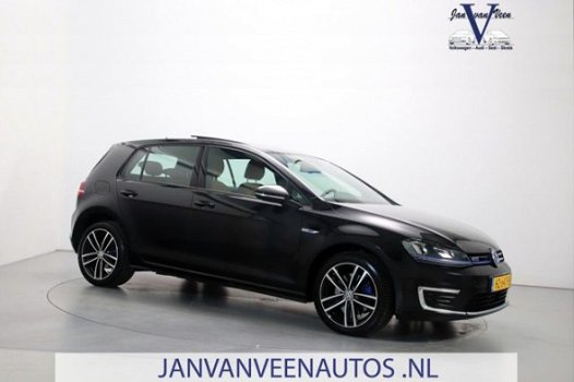 Volkswagen Golf - 1.4 TSI 204pk GTE DSG Panoramadak DAB+ Leder Stoelverw. Navigatie - 1