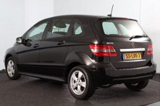 Mercedes-Benz B-klasse - 170 150PK BlueEFFICIENCY | Stoelverw. | NAV | Airco | LM