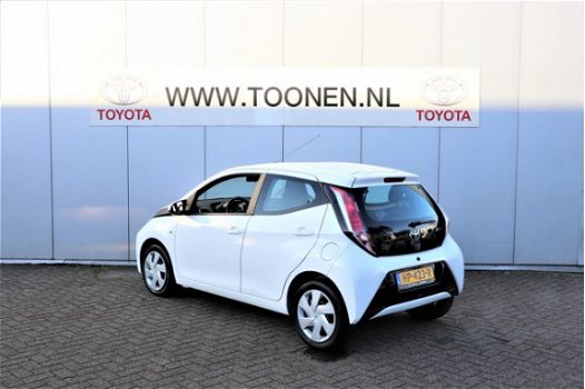 Toyota Aygo - 1.0 VVT-i x-play - 1