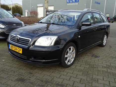 Toyota Avensis Wagon - 2.0 D-4D Linea Terra - 1